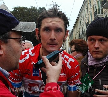 Frank Schleck speaks to the Luxemburgish press after failing to win Milano-San Remo 2006